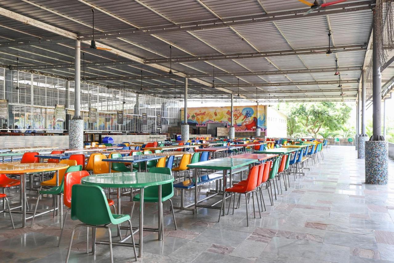 Capital O 49279 Chhab Chhaba Chhab Water Fun Park & Resort Damka Extérieur photo